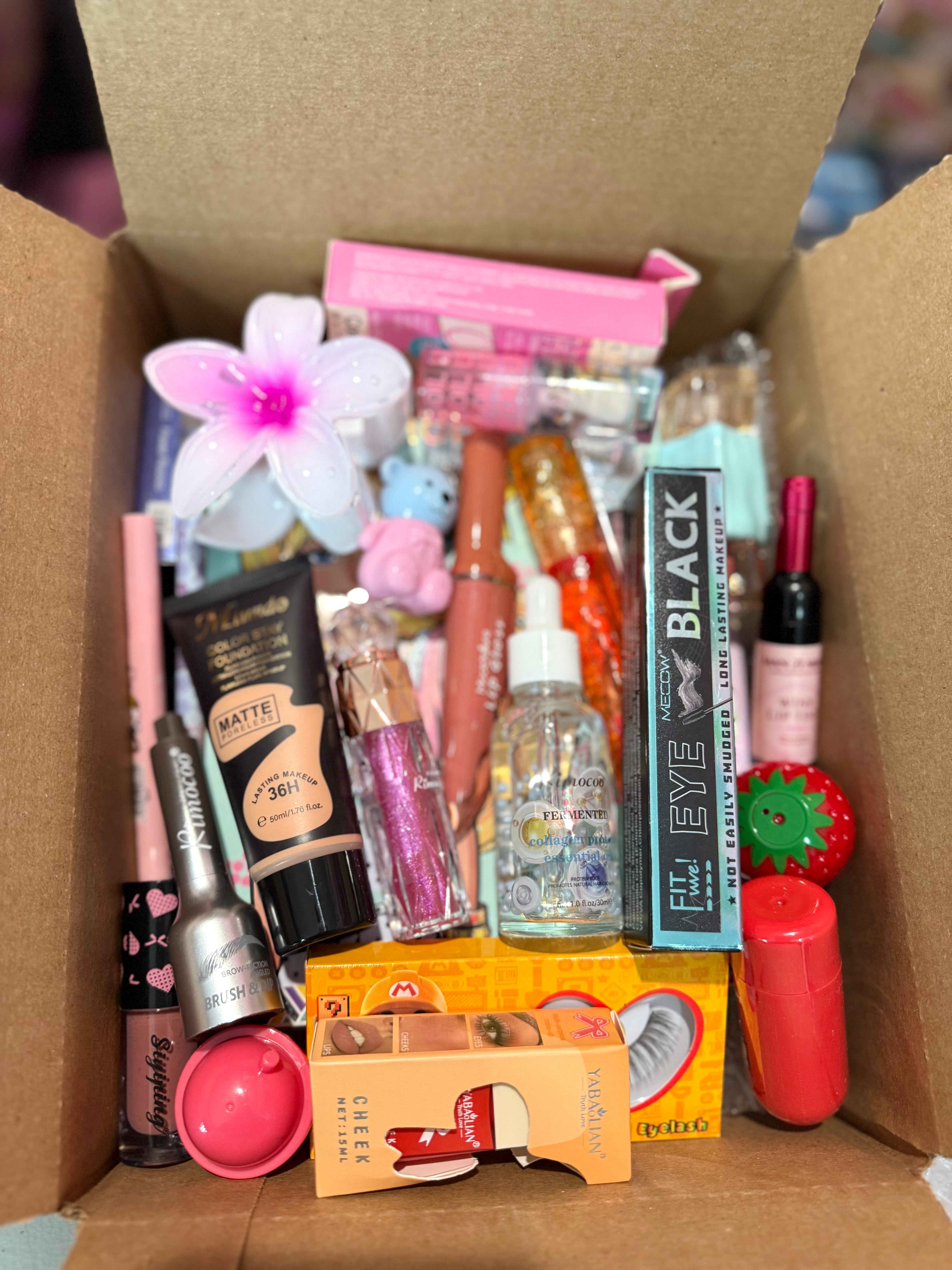 BUNDLE RAMDOM MAKEUP - 25 pcs