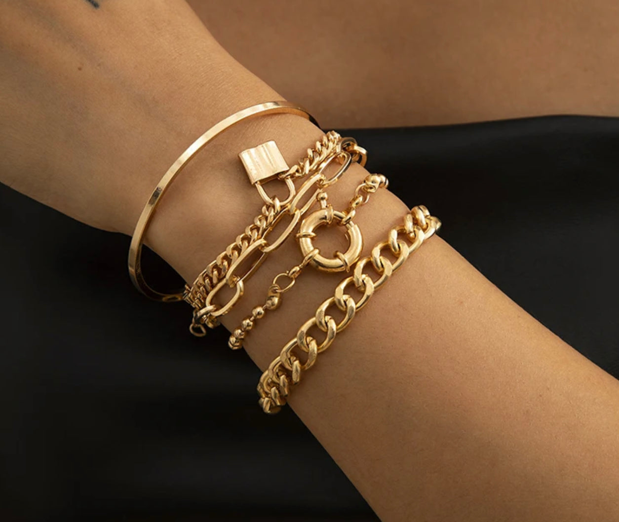 Juego de Pulseras de Oro para Mujer Eslabones de Metal Chapado en Oro de 14k Ajustables | Juego 5 piezas 