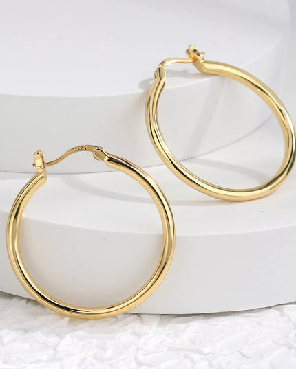 Aro mediano Dorado estilo trendy 