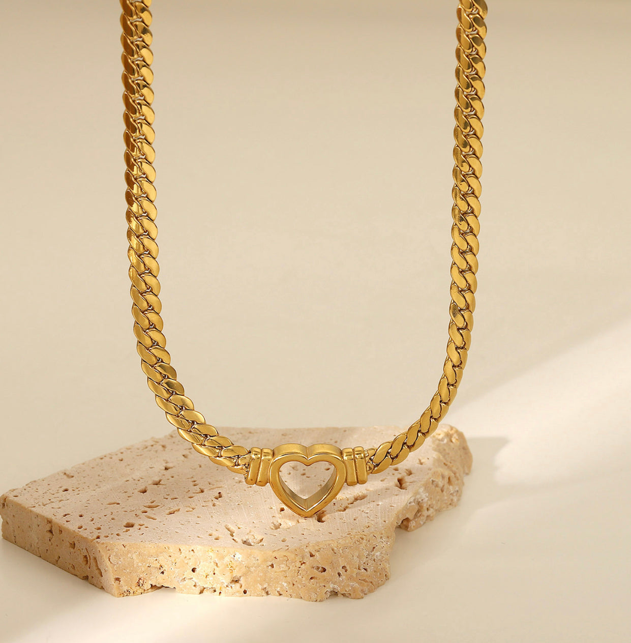 Retro heart Necklace -18k Gold Filled